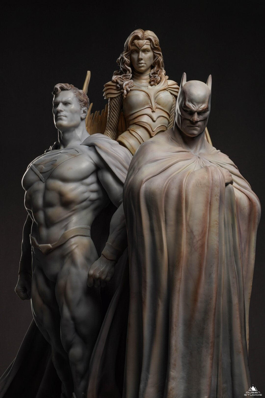 Queen Studios Superman (Museum Line) 1/4 Scale Statue