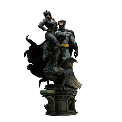 Batman and Catwoman 1/6 Diorama by Iron Studios