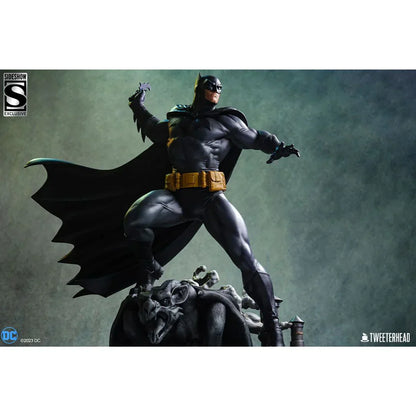 Batman (Black And Gray Edition ) Quarter Scale Maquette Statue By Tweeterhead