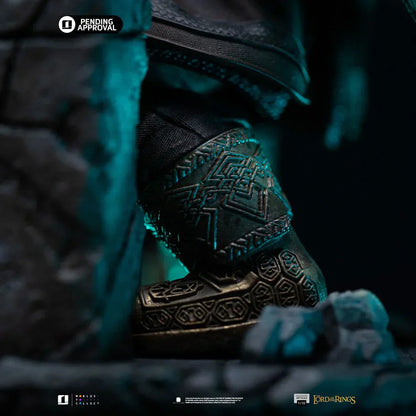 The Lord Of The Rings Gimli Unleashed Art Statue By Iron Studios