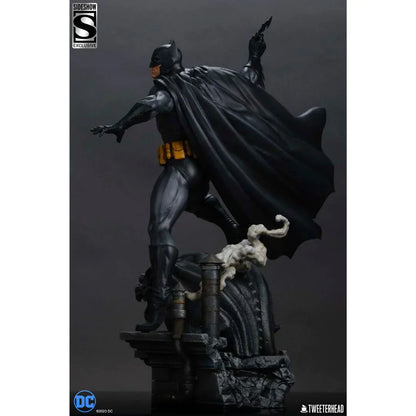 Batman (Black And Gray Edition ) Quarter Scale Maquette Statue By Tweeterhead