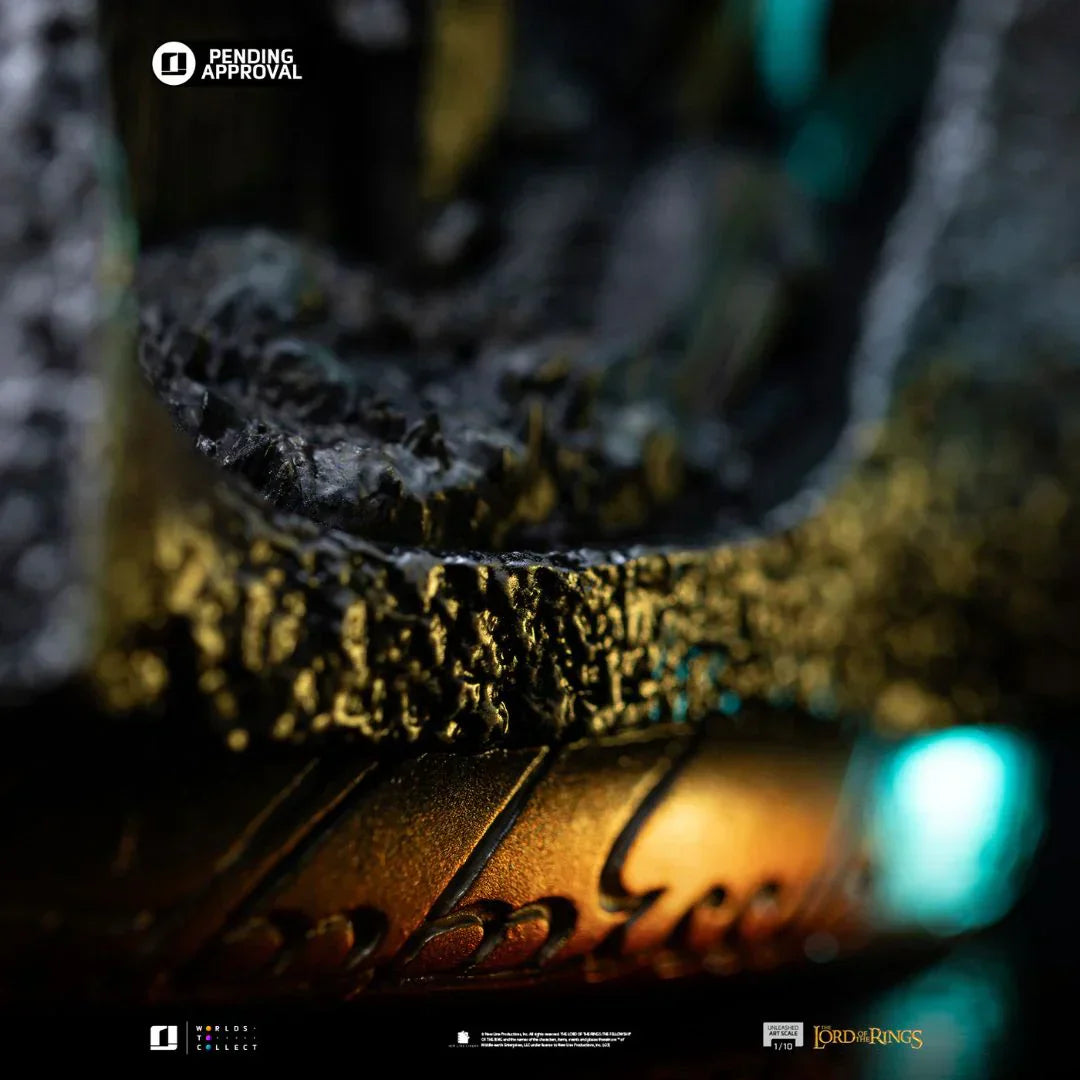 The Lord Of The Rings Gimli Unleashed Art Statue By Iron Studios