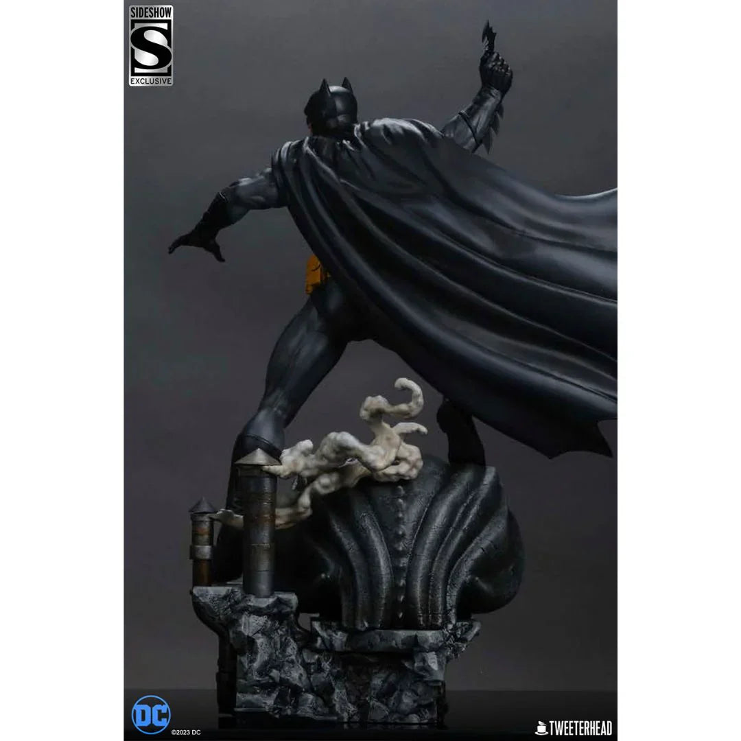Batman (Black And Gray Edition ) Quarter Scale Maquette Statue By Tweeterhead