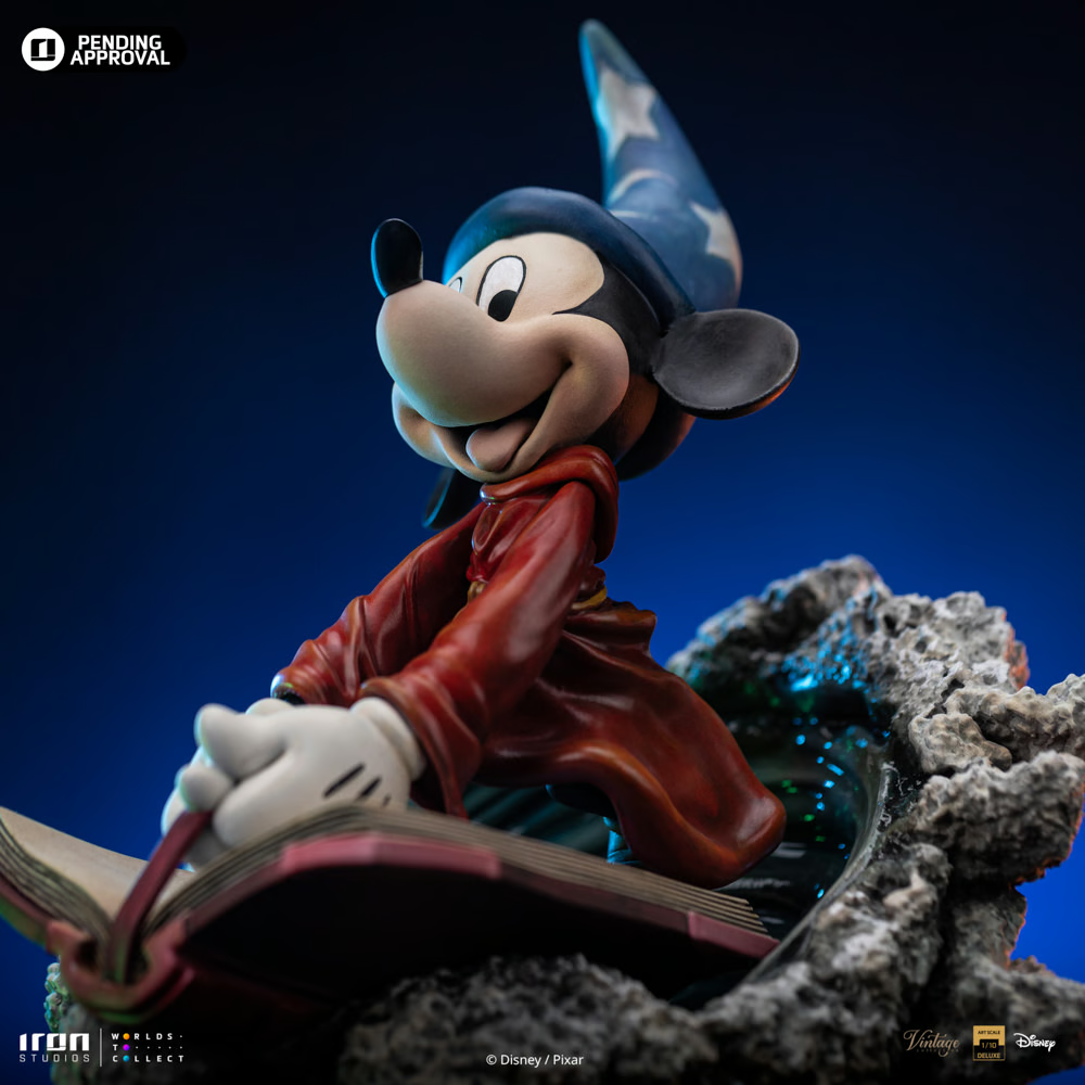 Sorcerer Mickey Deluxe statue by Iron Studios