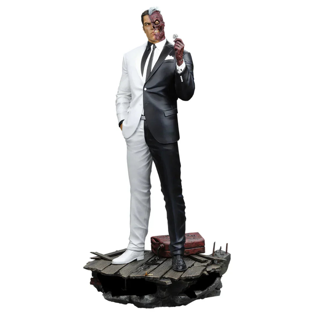 TWO-FACE Collector 1/4 Scale Maquette By Tweeterhead
