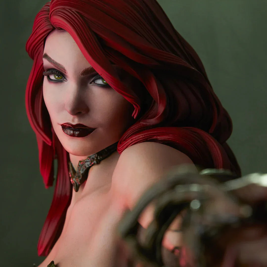 POISON IVY: DEADLY NATURE Premium Format™ Figure By Sideshow Collectibles