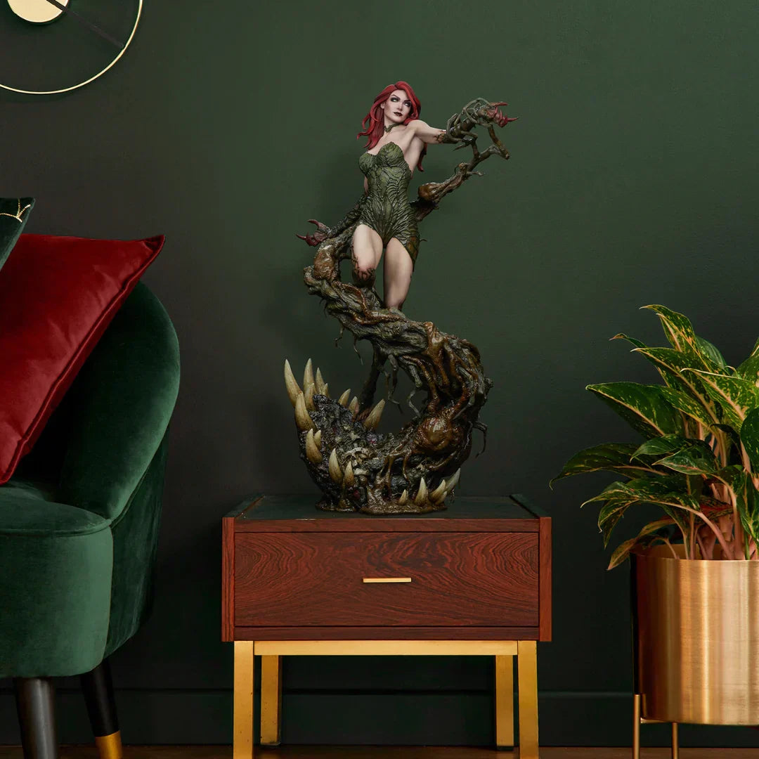 POISON IVY: DEADLY NATURE Premium Format™ Figure By Sideshow Collectibles