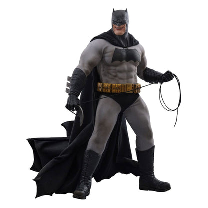 Batman: The Dark Knight Returns 1/6 Figure By Hot Toys