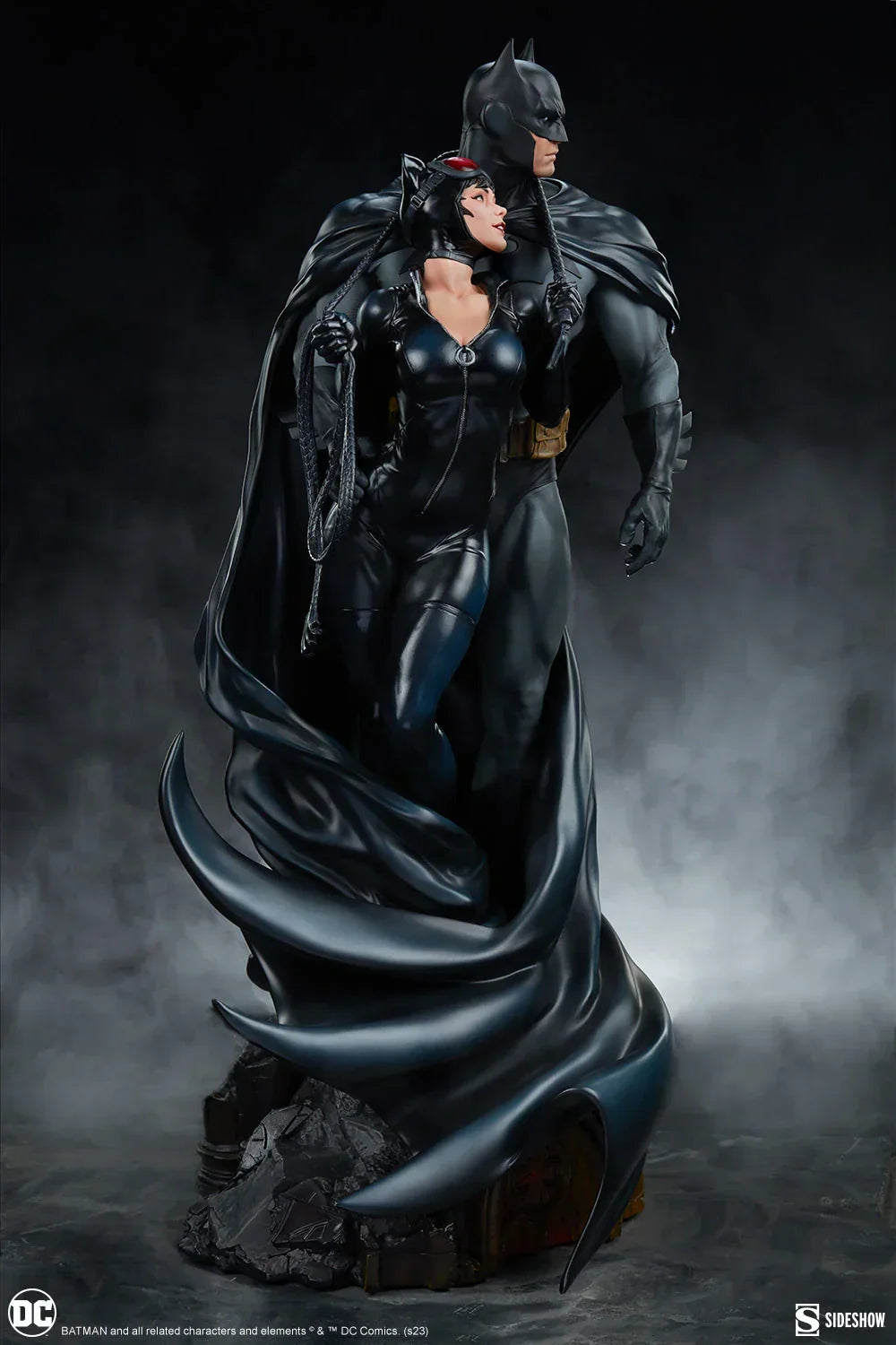 Batman and Catwoman Diorama By Sideshow