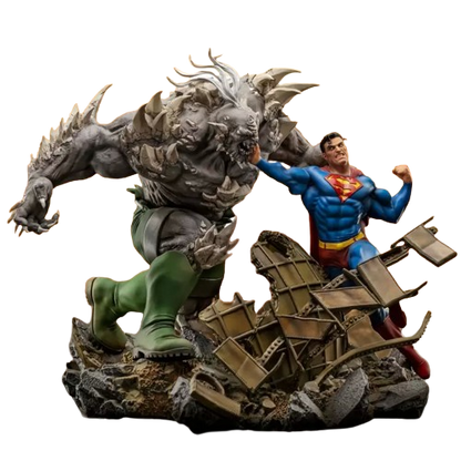 SUPERMAN VS DOOMSDAY 1:10 Scale Statue by Iron Studios CCXP Exclusive