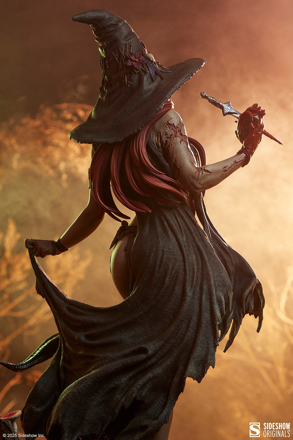 WITCH OF THE WOODS Premium Format by Sideshow Collectibles