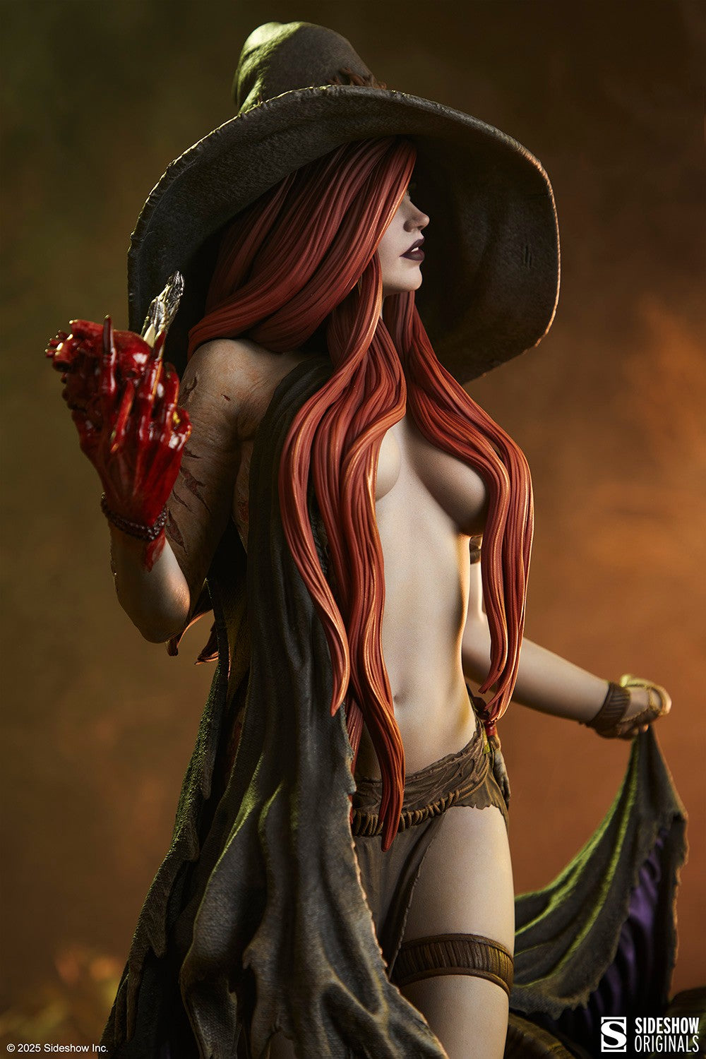 WITCH OF THE WOODS Premium Format by Sideshow Collectibles