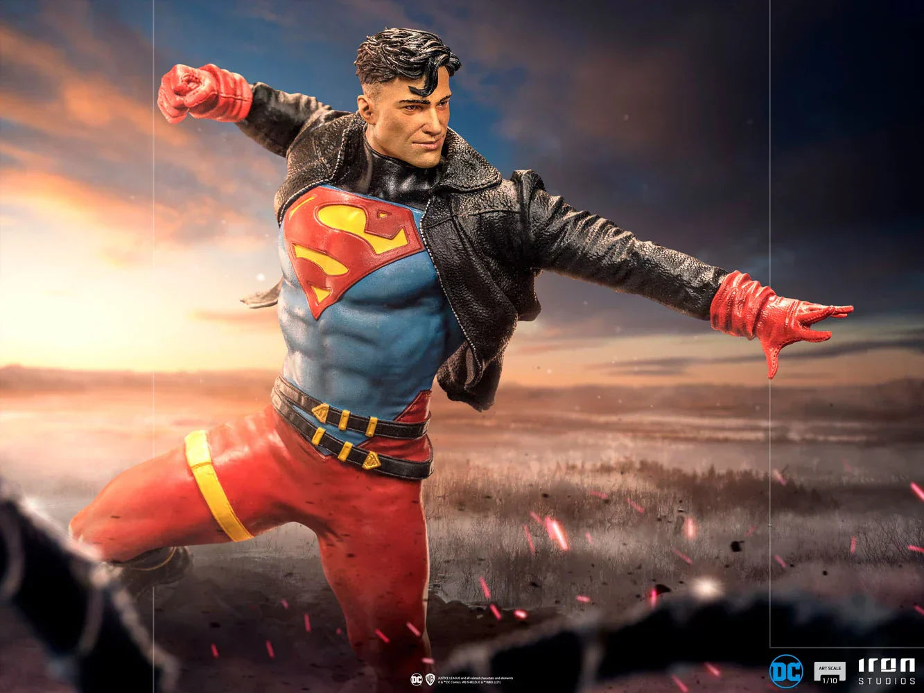 Superboy 1:10 By Iron Studio