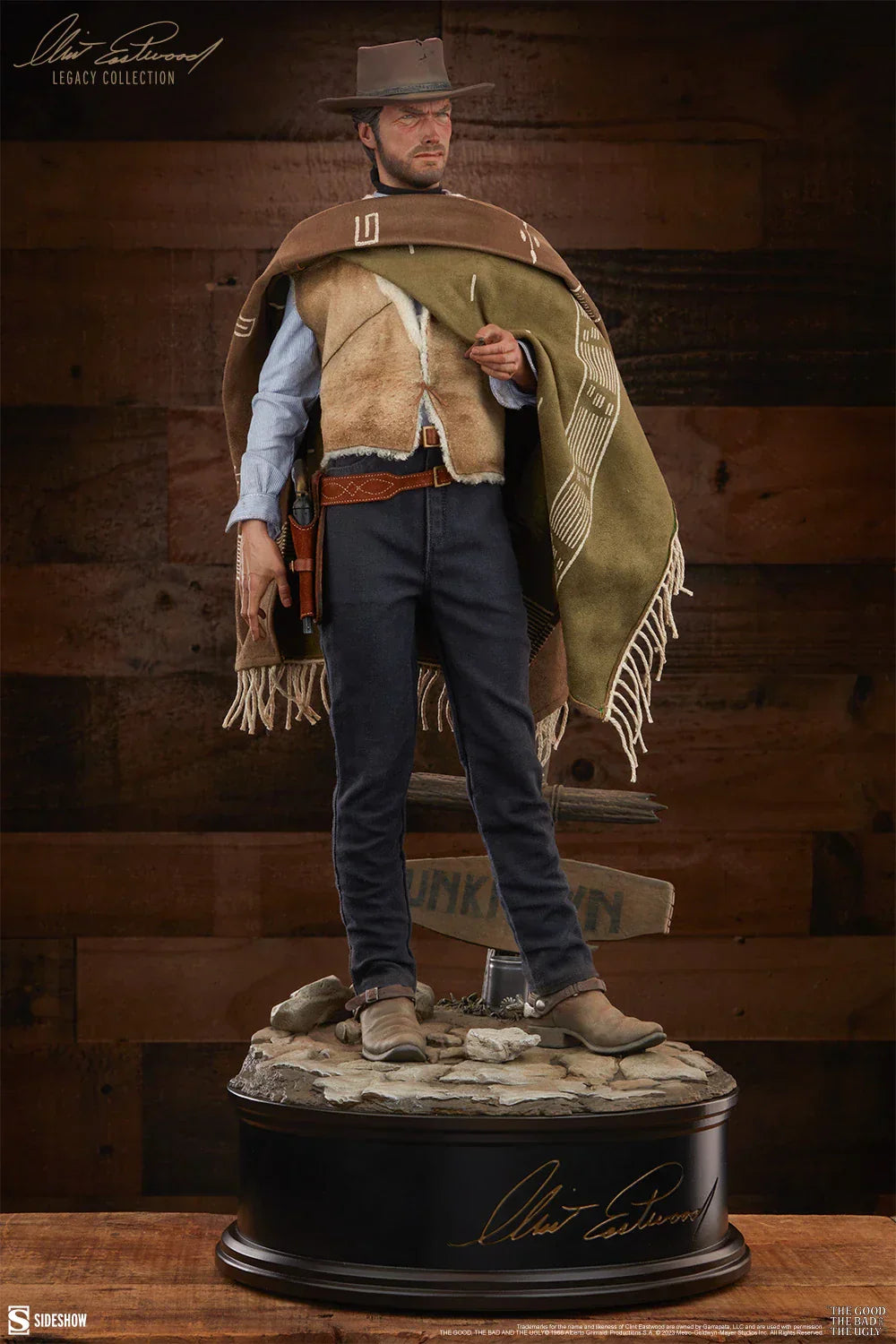 THE MAN WITH NO NAME Premium Format Figure by Sideshow Collectibles